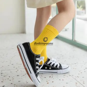 Нови детски чорапи от памук, с корейската бродерия, чорапи с улыбающимся лице, флуоресцентни детски чорапи tide цвят карамел, памучни чорапи