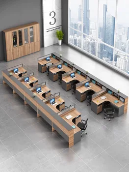 Просто модерна комбинация от офис бюрото и стола за персонала, работната преграда, будка, офис работна маса