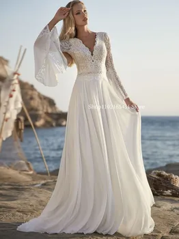 Романтична шифон бохемски плаж булчинска рокля с V образно деколте и дълъг с ръкави прилеп дантела на гърба страната открит шаферски рокли 